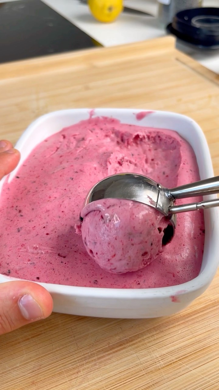 Glace aux fruits maison et protéinée