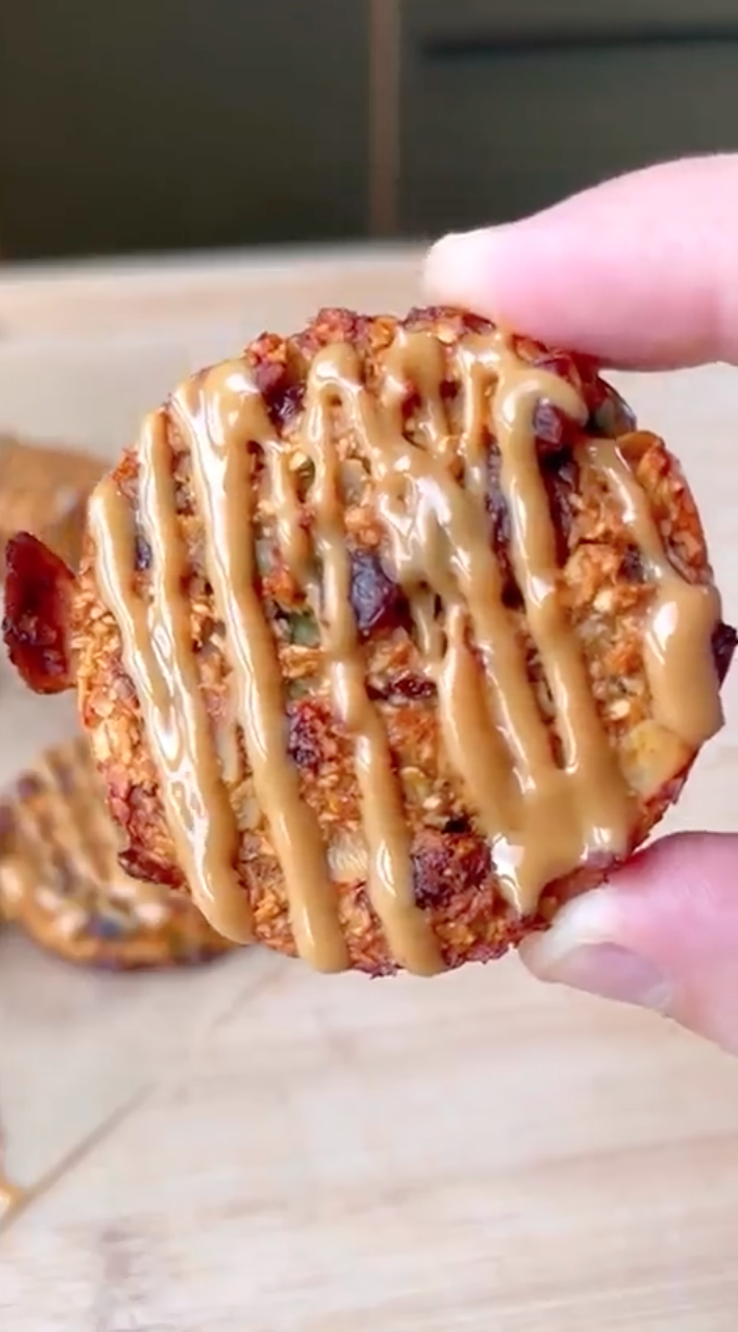 Granola peanut butter