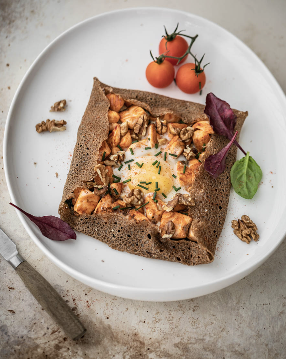 Galette de sarrasin au saumon et aux épinards