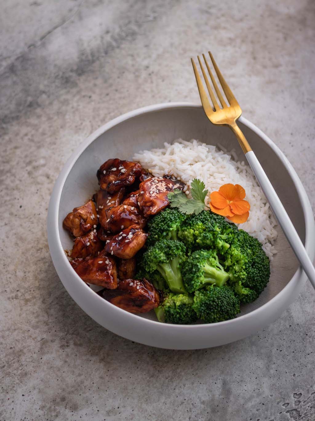 Poulet caramélisé au soja