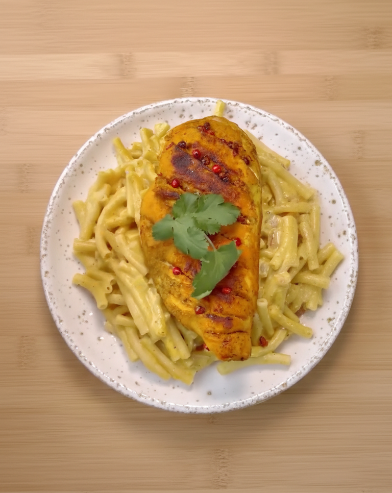 Pâtes crémeuses coco curry poulet